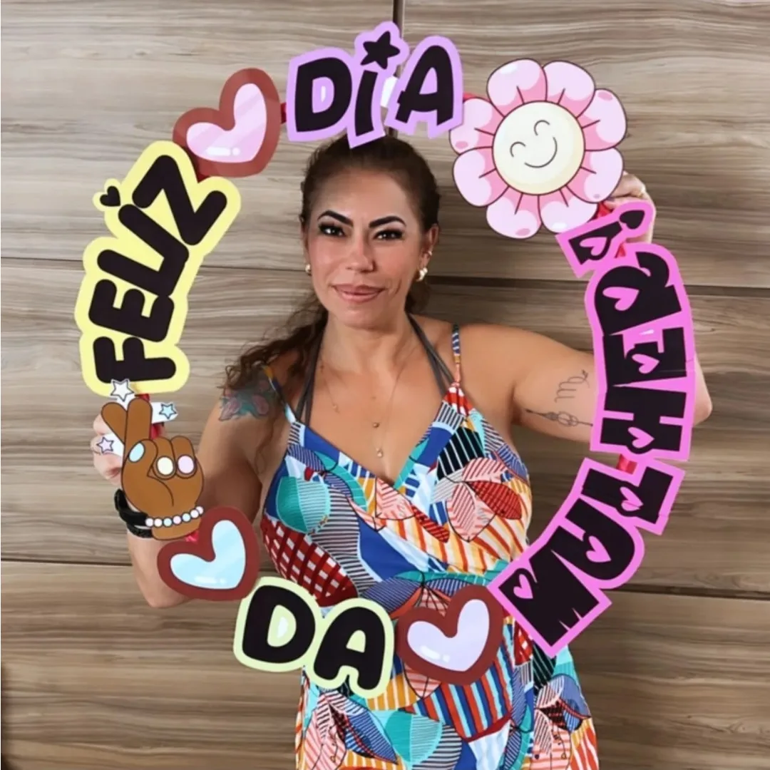 BAMBOLÊ  / MOLDURA PARA FOTO: DIA DA MULHER