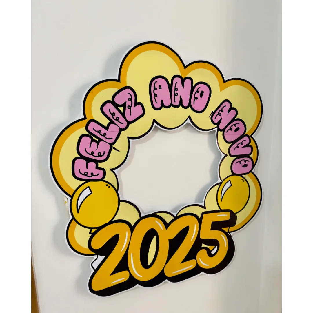 BAMBOLÊ  / MOLDURA PARA FOTO: FELIZ 2025