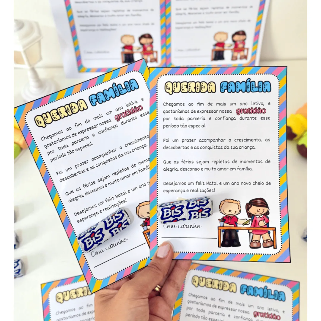 Cartão Editável Querida Família