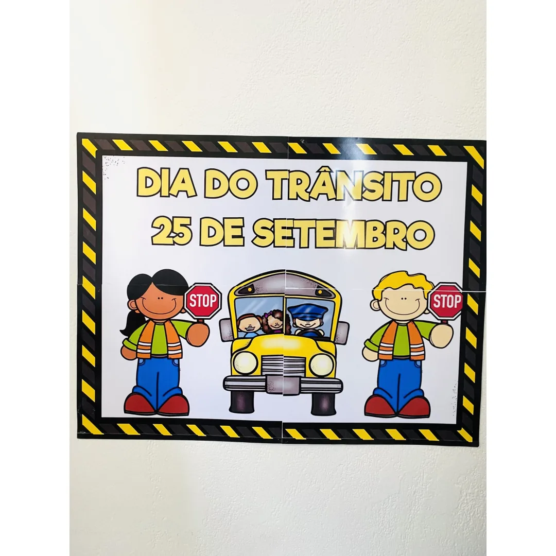 DIA DO TRÂNSITO: PAINEL + VISEIRA / COROA