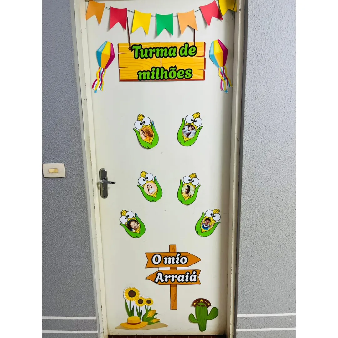 PAINEL / DECORAÇÃO DE PORTAL: TURMA DE MILHÕES