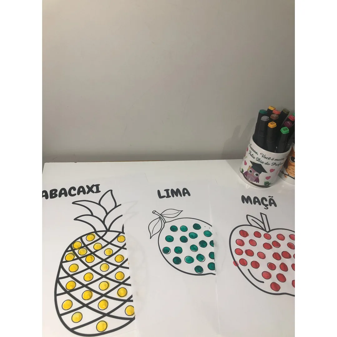 PINTURA SENSORIAL: FRUTAS