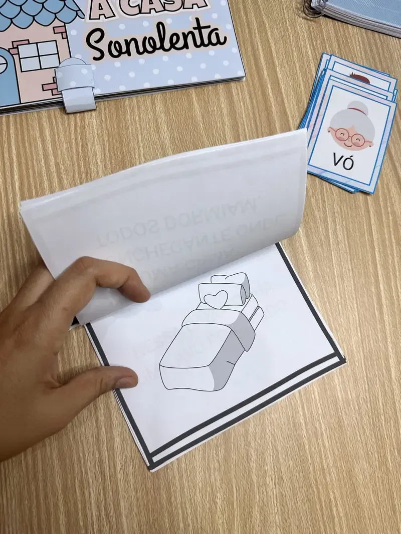 A CASA SONOLENTA  - FLIPBOOK — imagem 3