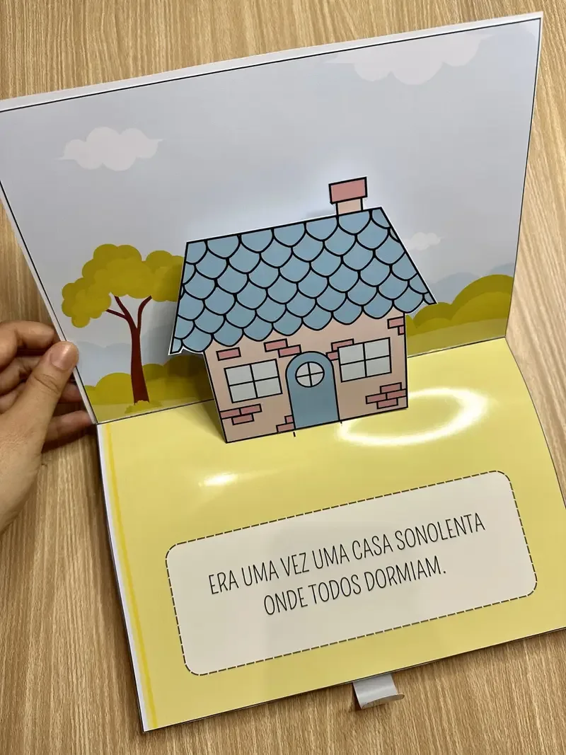 A CASA SONOLENTA - LIVRO EM 3D — imagem 2