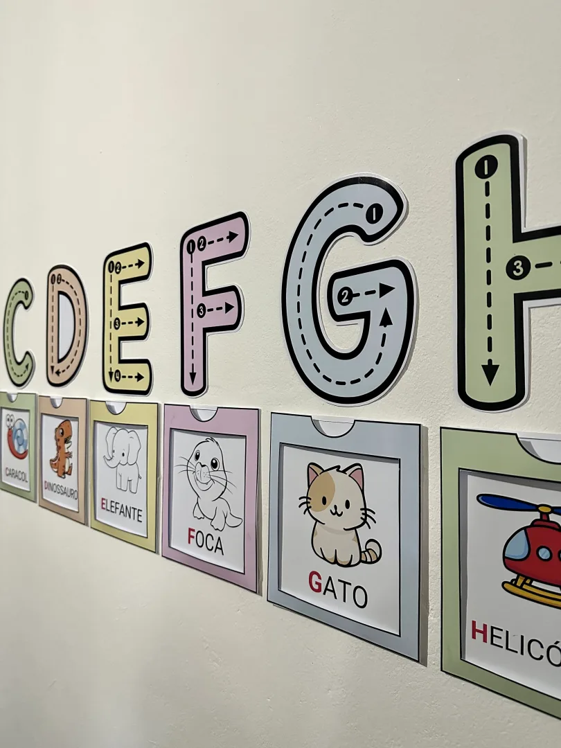 Alfabeto de Parede Super Lúdico — Envelopes e Figuras em PDF — imagem 5