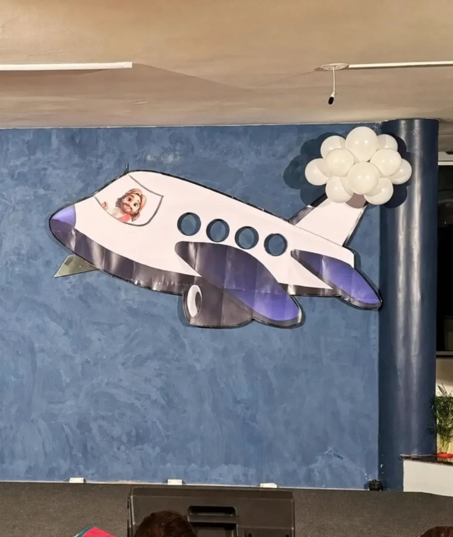 Avião com Jesus | Display de Chão e Painel em PDF | 1,60 m — imagem 2