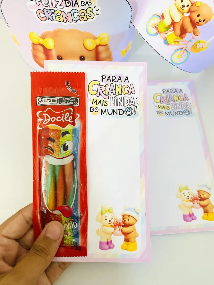 Dia das Crianças chegando! 📚 Tenha uma lembrancinha pedagógica pronta para imprimir e encantar seus alunos! ✨ Simples,  — imagem 2