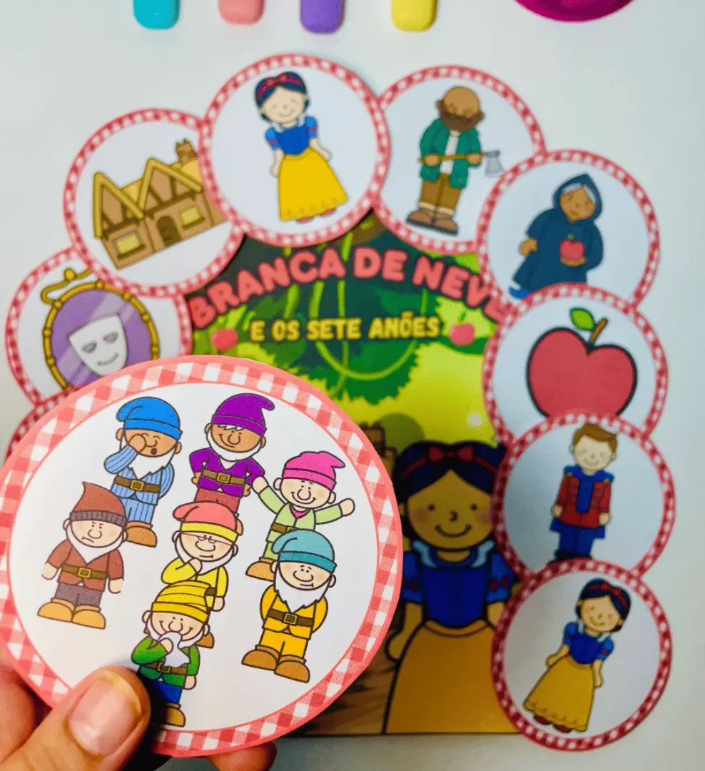 Historia na Luva - Branca de Neve e os Sete Anões — imagem 2