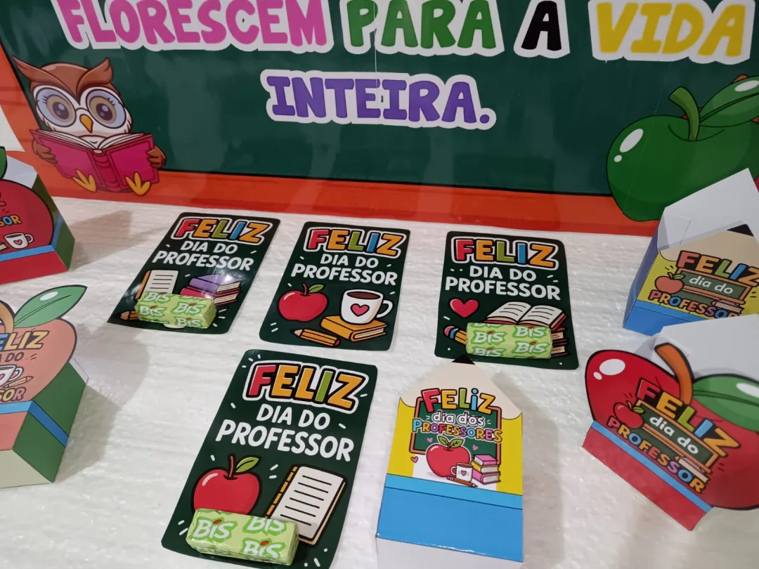 KIT DIA DOS PROFESSORES: PAINEL / DECORAÇÃO + LEMBRANCINHAS — imagem 2