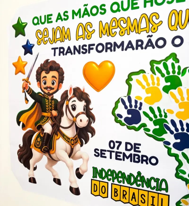 Painel Coletivo Independência do Brasil com Carimbo de Mãos — imagem 4