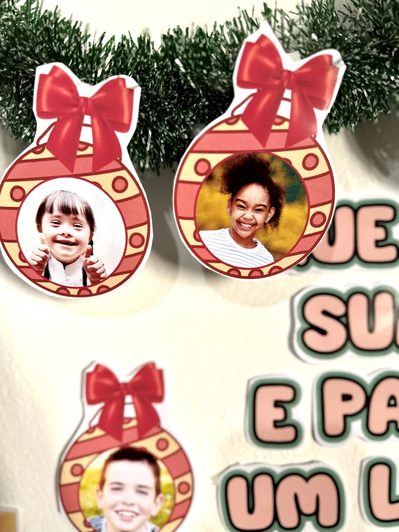 Painel de Natal com Foto ou Desenho — Colorido e para Colorir em PDF — imagem 5