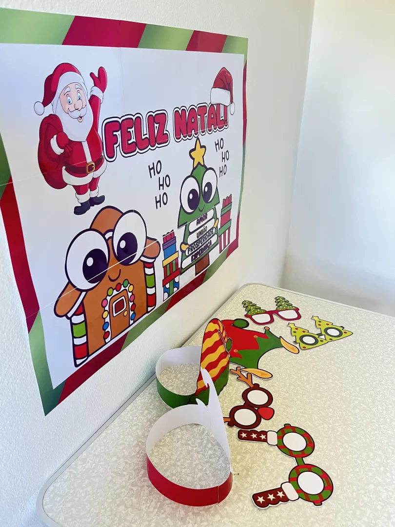Painel de Natal para Escola Óculos e Gorros em PDF — imagem 3