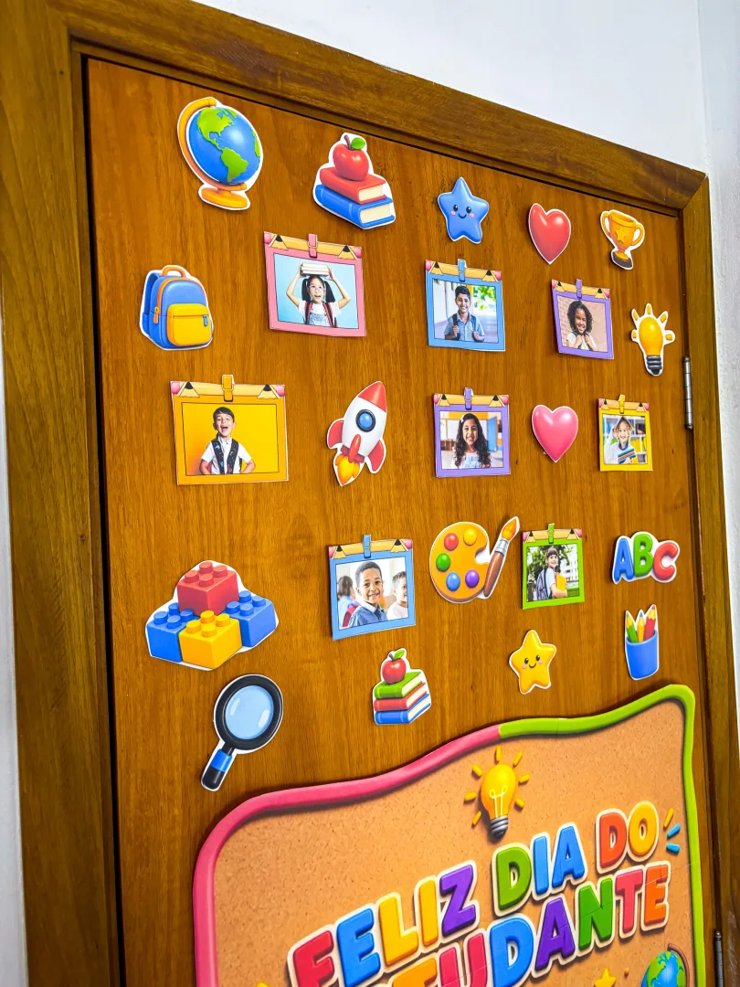 PAINEL DE PORTA/  DIA DO ESTUDANTE — imagem 2