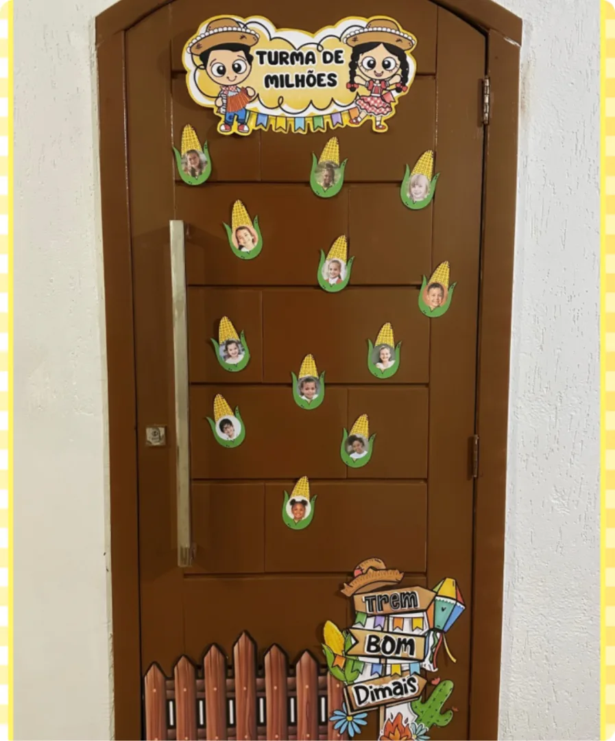 PAINEL DE PORTA TURMA DE MILHÕES — imagem 4