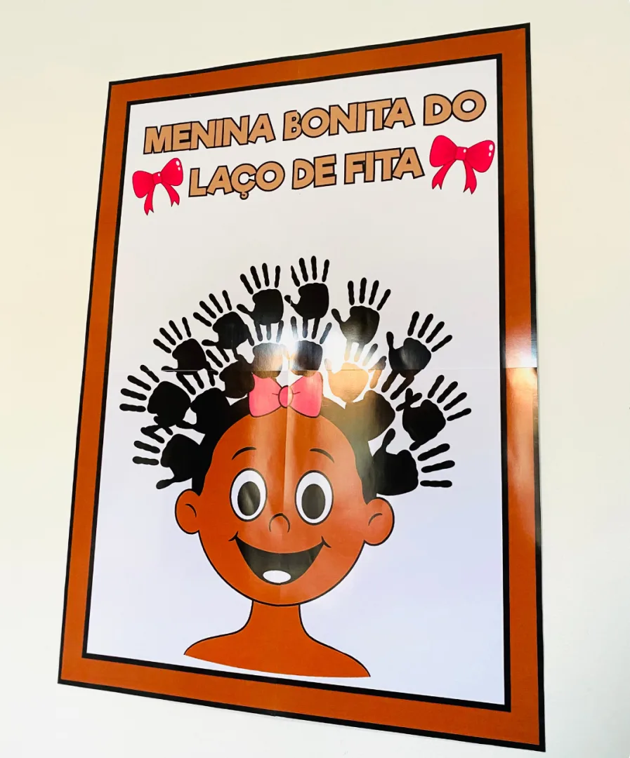 PAINEL INTERATIVO - MENINA BONITA DO LAÇO DE FITA — imagem 3