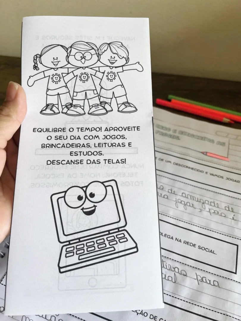 Segurança na Internet: Folder e Atividades — imagem 3
